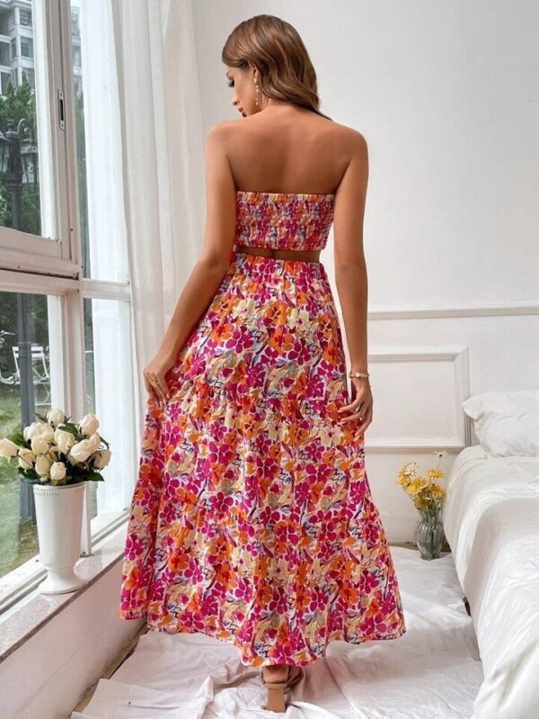 Conjunto con estampado floral Top bandeau & Falda